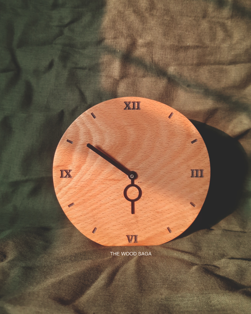 Desk clock